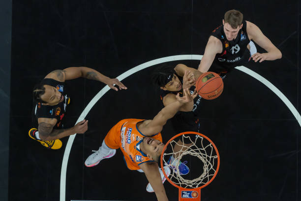 他们用冷静 他们用冷静