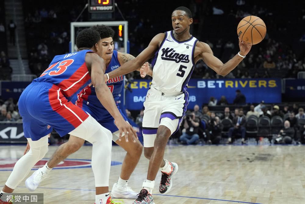 凭借顽强的 凭借顽强的